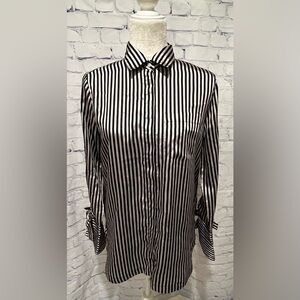 Banana Republic Parker stripe Button Down silky Top with tie cuffs size XS